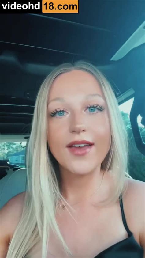 Snowwolf onlyfans - Nov 8, 1994 · Trending lip-sync performer and TikTok content creator who rose to fame through the use of her self-titled account. The majority of her video is filmed inside of her lifted Jeep. She has more than 6 million followers on the platform. 